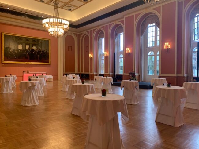 5d781ee6-e249-4384-96e8-a73d0408512f